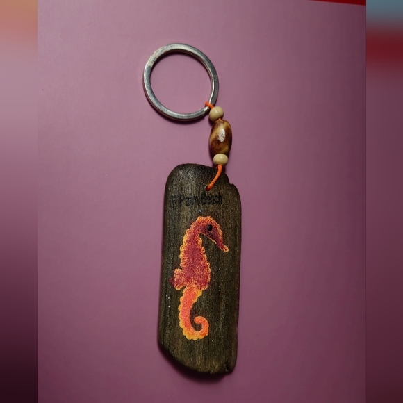 Palm Beach Wooden Seahorse Keychain with Orange Design Handcrafted - Picture 12 of 16